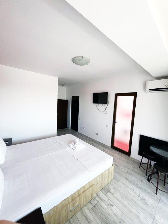Florencia Studios Köstence Dış mekan fotoğraf