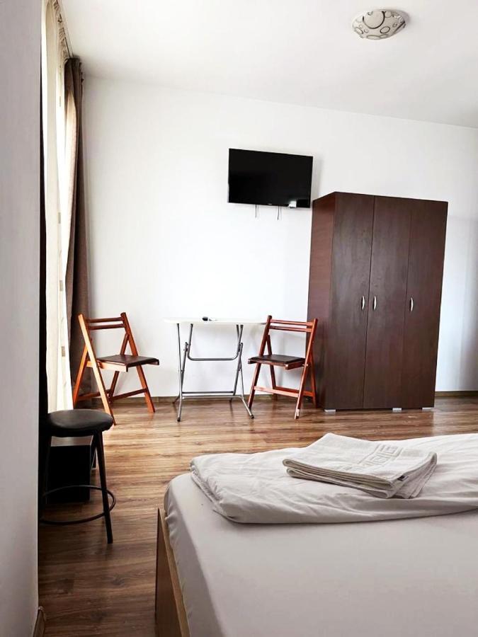 Florencia Studios Köstence Dış mekan fotoğraf