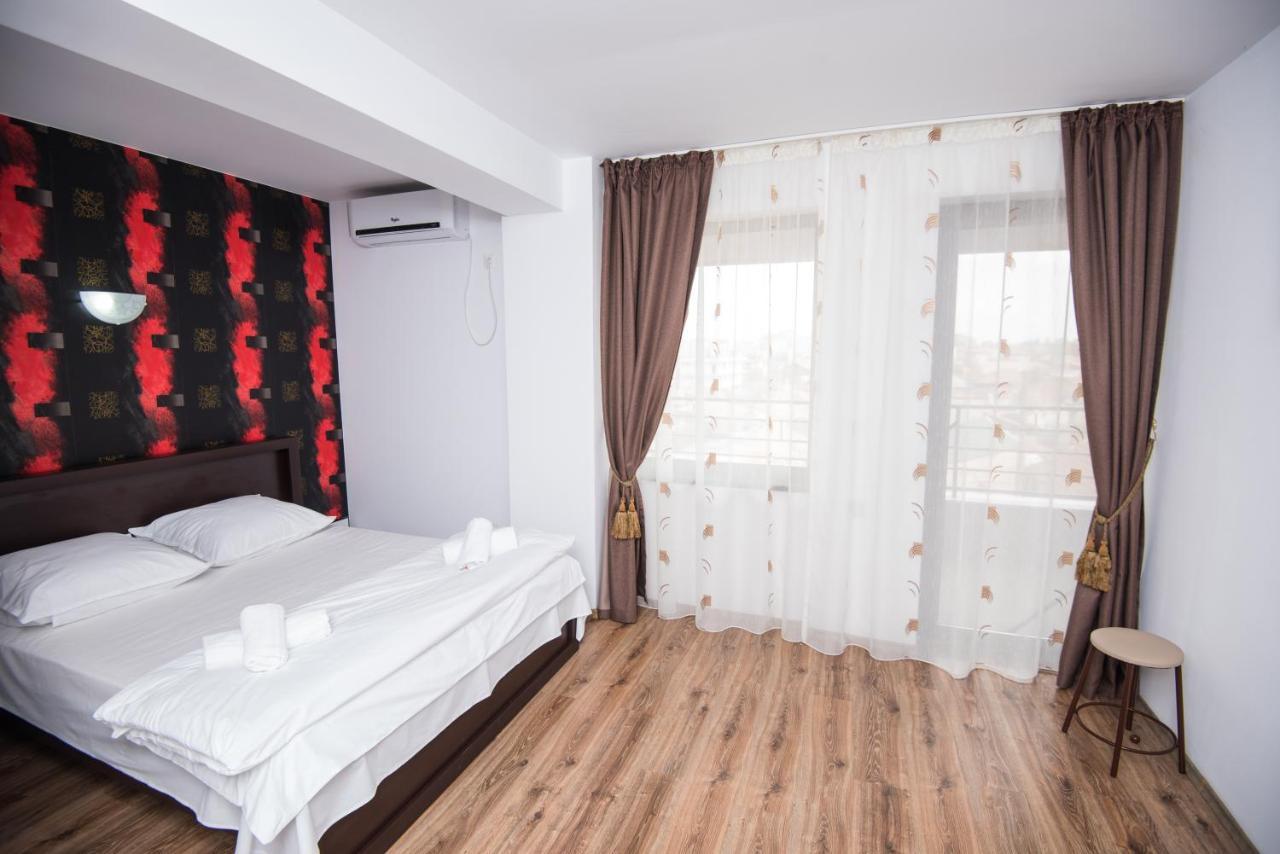 Florencia Studios Köstence Dış mekan fotoğraf