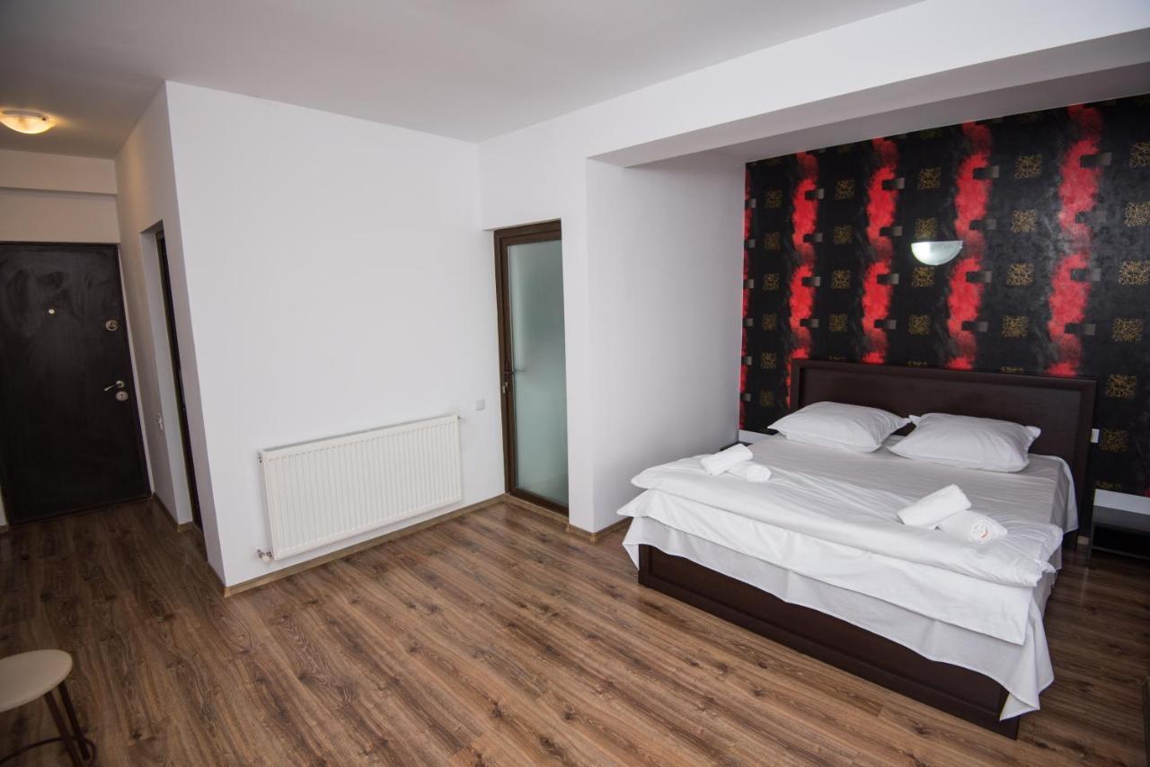 Florencia Studios Köstence Dış mekan fotoğraf